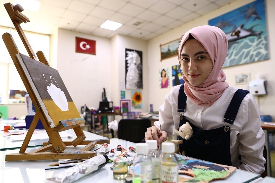ÇANAKKALE ONSEKİZ MART ÜNİVERSİTESİ GELENEKSEL TÜRK SANATLARI BÖLÜMÜ’NE BİRİNCİ OLARAK GİREN...