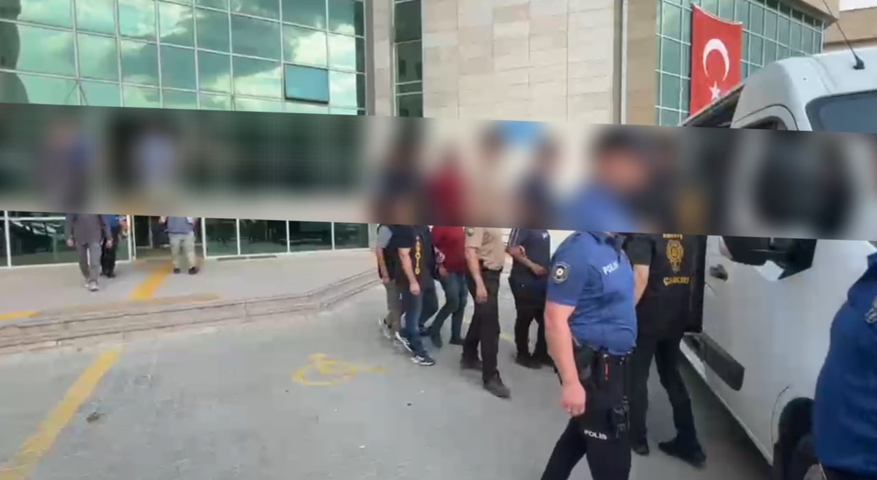 ÇANKIRI’DA POLİS EKİPLERİ TARAFINDAN DÜZENLENEN OPERASYONLARDA ÇEŞİTLİ ARANAN 8 ŞAHISTAN 7’Sİ...