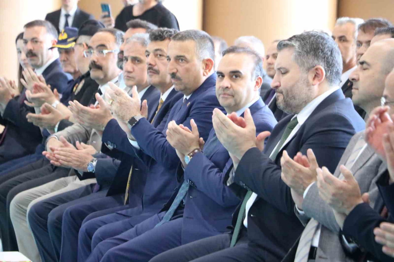 ÇATALAĞZI BELDESİNDEKİ FABRİKANIN AÇILIŞI GERÇEKLEŞTİRİLDİ