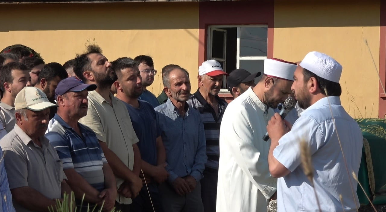 CENAZE NAMAZI AĞAKÖY