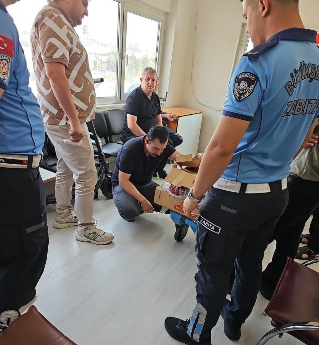 ÇERKEZKÖY OTOGARI'NDA ZABITA EKİPLERİNİN DENETİMLERİNDE UYGUN KOŞULLARDA TAŞINMADIĞI BELİRLENEN...