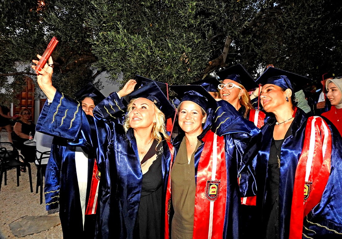ÇEŞME HALK EĞİTİM MERKEZİ BÜNYESİNDE, MİCHELİN YILDIZLI ŞEF SERKAN ÖZCAN'IN EĞİTMENLİĞİNDE...