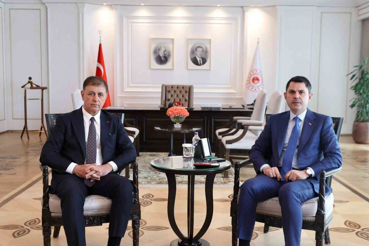 ÇEVRE, ŞEHİRCİLİK VE İKLİM DEĞİŞİKLİĞİ BAKANI MURAT KURUM, İZMİR BÜYÜKŞEHİR BELEDİYE BAŞKANI CEMİL...