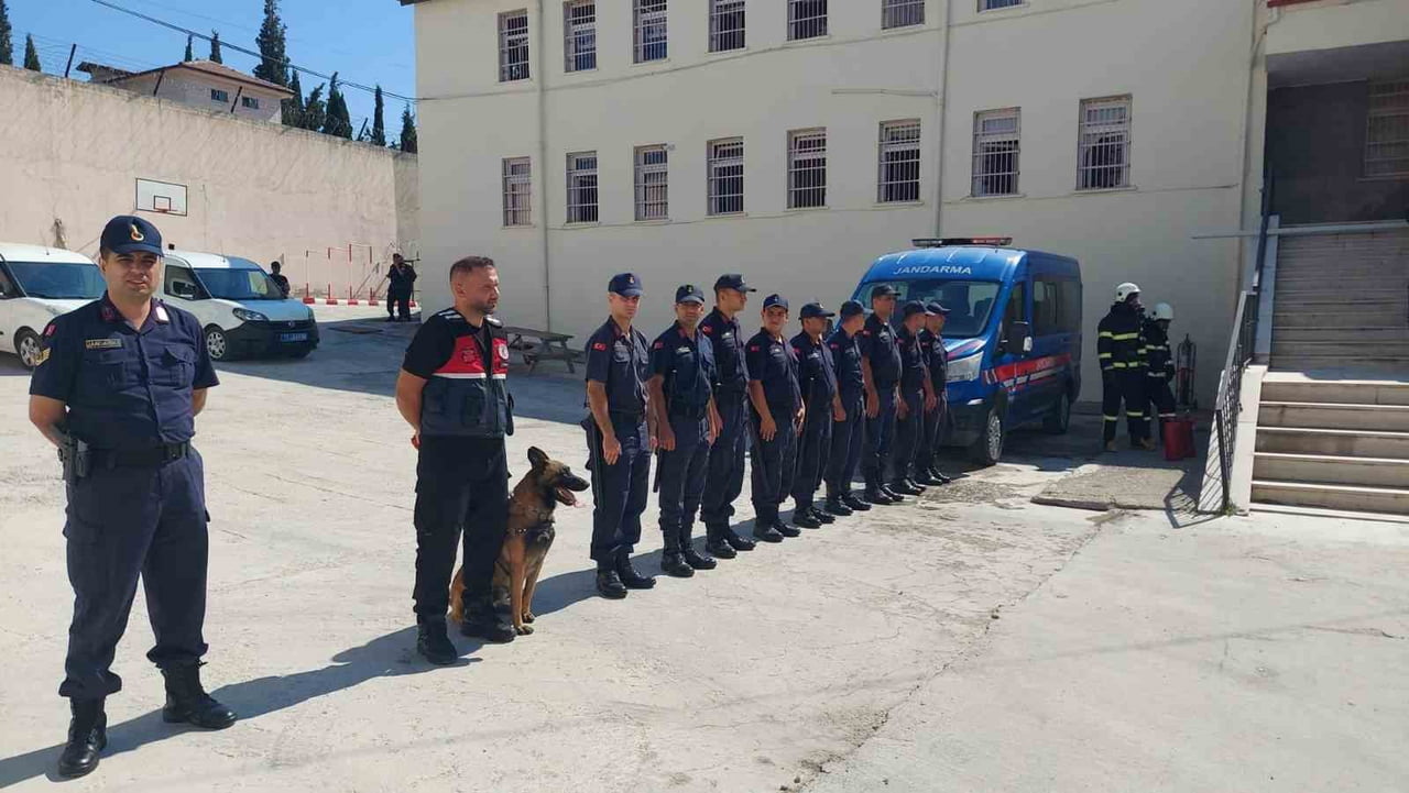 CEZAEVİNDE OHAL TATBİKATI