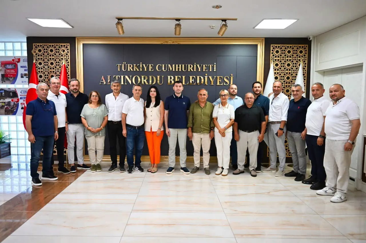 CHP'Lİ MECLİS ÜYELERİ