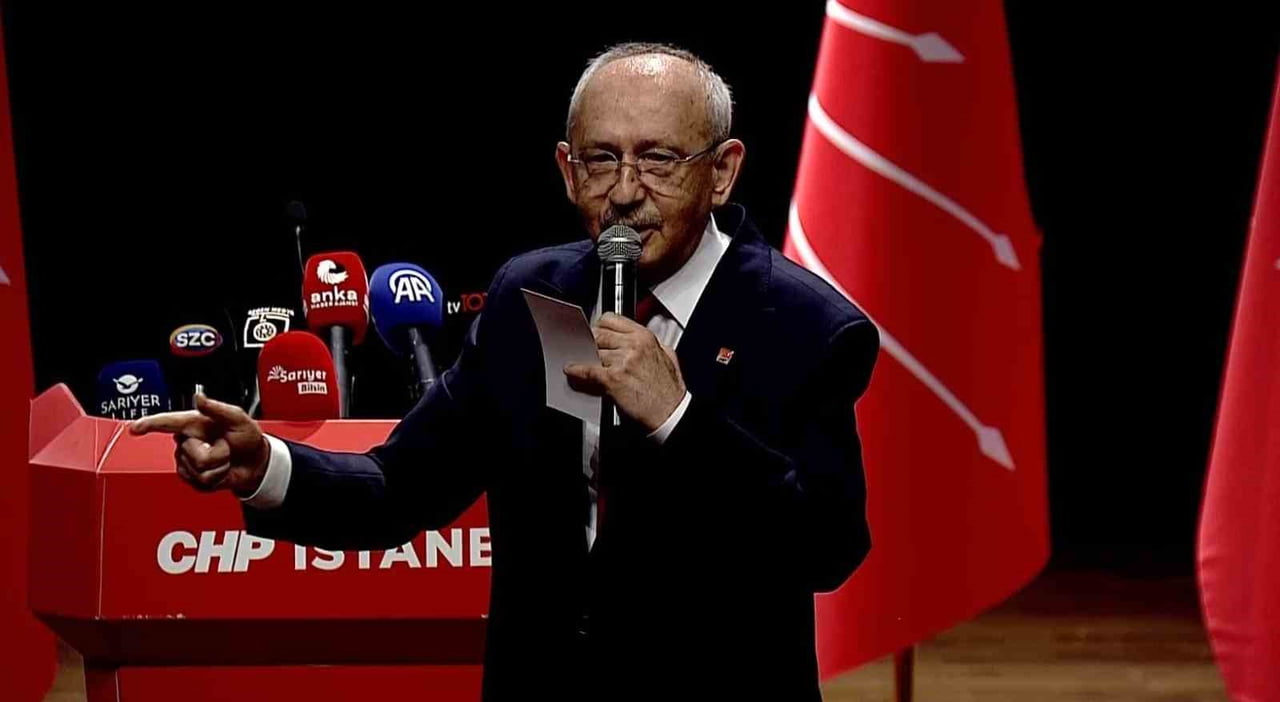 CHP GENEL BAŞKANI KEMAL KILIÇDAROĞLU, SARIYER RAUF DENKTAŞ KÜLTÜR MERKEZİ'NDE DÜZENLENEN ÜYE...