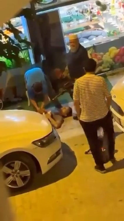 ÇİN UYRUKLU ŞAHIS, 3 GASPÇININ HEDEFİ OLARAK YARALANDI