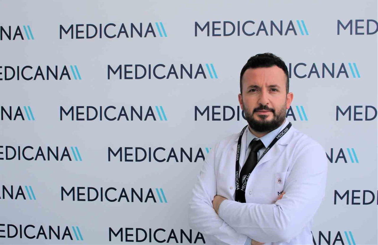 ÇOCUK KARDİYOLOJİSİ UZMANI DR. BAHATTİN ÖNCÜ