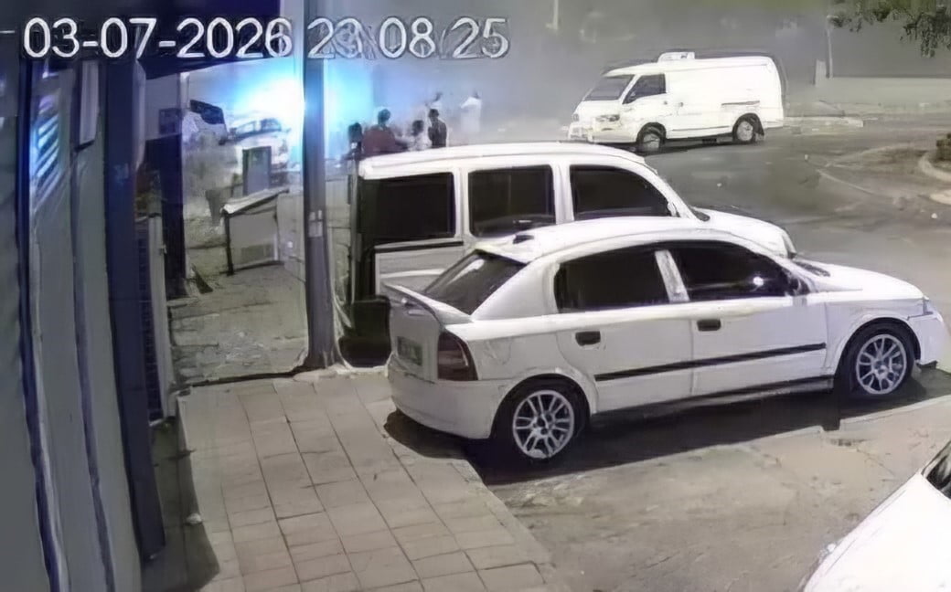 ÇORLU'DA 2 KİŞİNİN HAYATINI KAYBETTİĞİ APARTMAN DAİRESİNDEKİ PATLAMANIN GÜVENLİK KAMERASI...