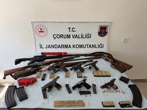 ÇORUM İL JANDARMA KOMUTANLIĞI'NIN "MUTLULUĞA KURŞUN SIKMA" KAPSAMINDA YÜRÜTTÜĞÜ DENETİM VE...