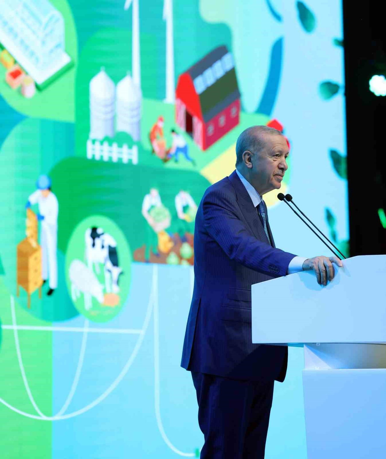 CUMHURBAŞKANI ERDOĞAN'DAN MUHALEFETE TEPKİ: "DÜNYADA VE TÜRKİYE'DE TARIMIN GELDİĞİ SEVİYEDEN...