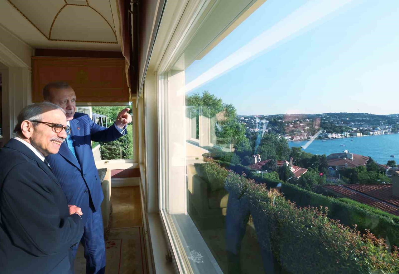 CUMHURBAŞKANI RECEP TAYYİP ERDOĞAN, LÜBNAN BAŞBAKANI NEVVAF SELAM İLE ÇALIŞMA YEMEĞİNDE BİR ARAYA...
