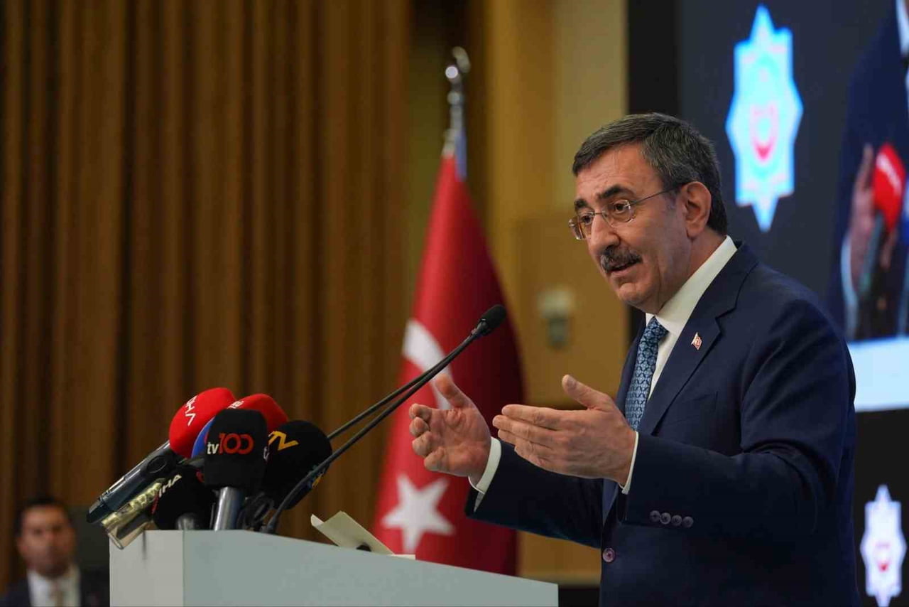 CUMHURBAŞKANI YARDIMCISI CEVDET YILMAZ, "ULUSAL HALK SAĞLIĞI VE GÜVENLİK SORUNU: BAĞIMLILIK"...