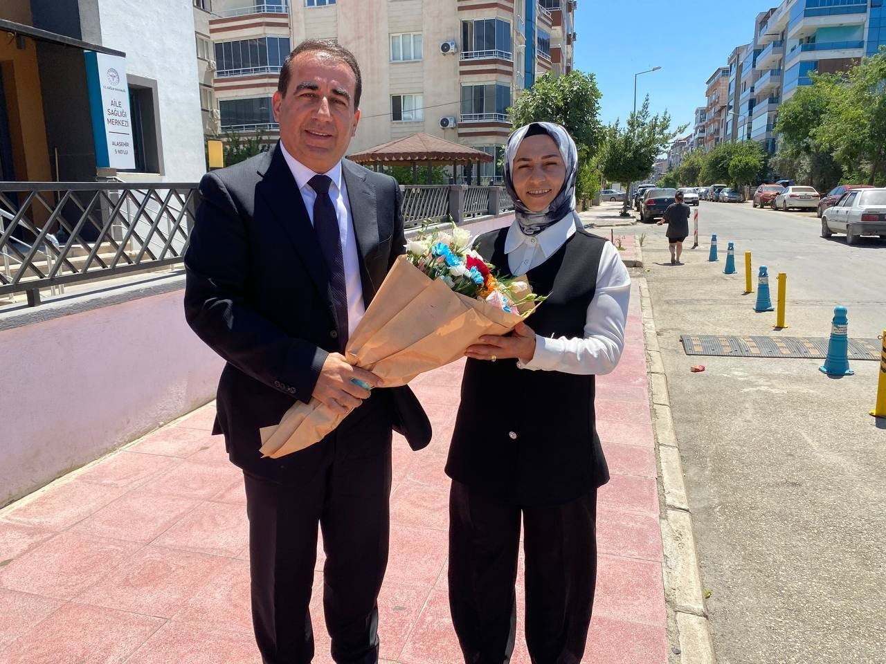 CUMHURBAŞKANLIĞI KARARNAMESİ İLE ALAŞEHİR KAYMAKAMLIĞI GÖREVİNE ATANAN ERCAN ÖTER, GÖREVİNE...