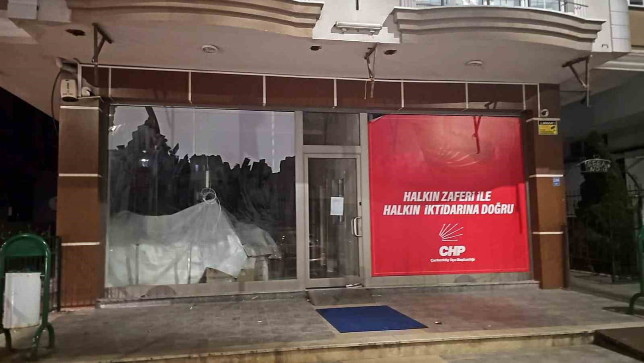 CUMHURİYET HALK PARTİSİ ÇERKEZKÖY İLÇE TEŞKİLATI’NDA GÖREVDEN ALINAN İLÇE BAŞKANI SEDAT ÇOLAK VE...