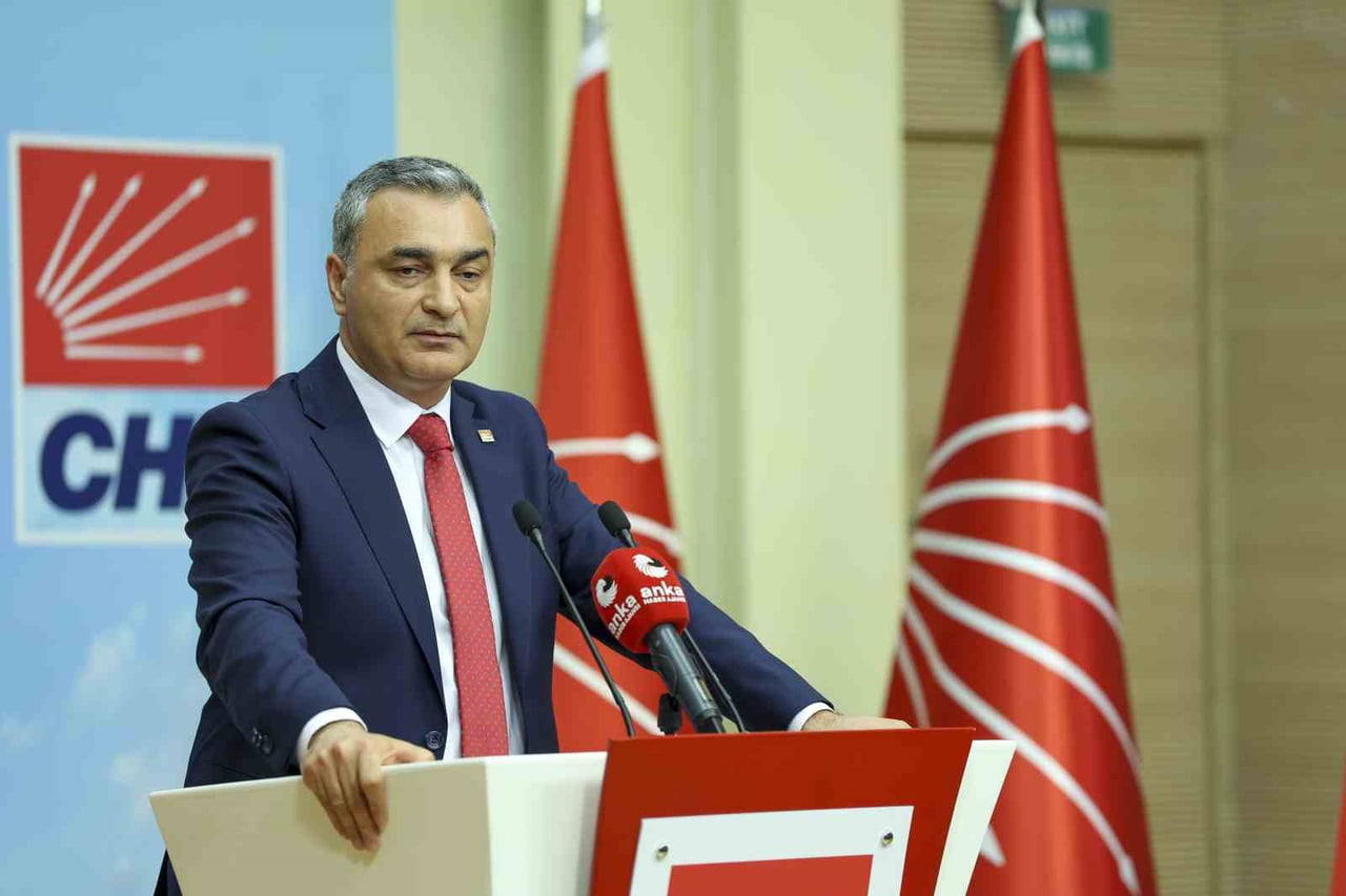 CUMHURİYET HALK PARTİSİ (CHP) SÖZCÜSÜ MÜSLİM SARI, CHP’DE 7 İL BAŞKANI VE YÖNETİMİNİN GÖREVDEN...