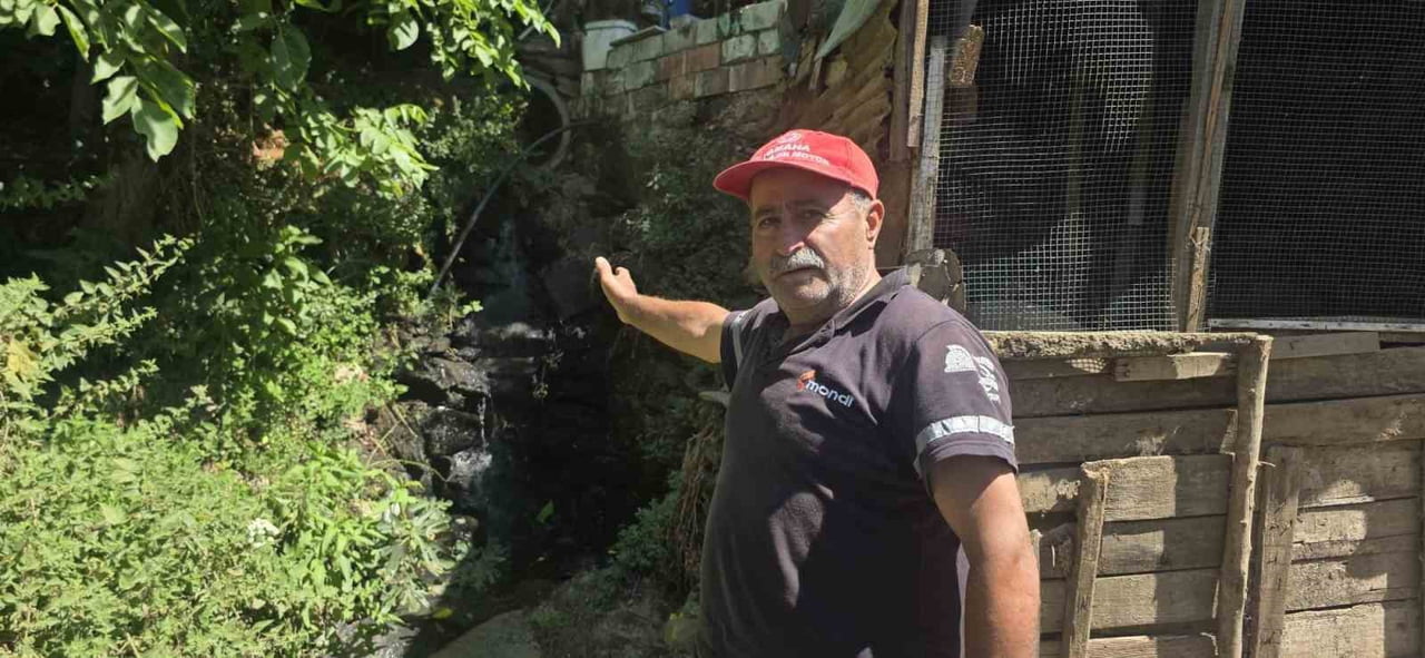 CUMHURİYET SOKAK ÜZERİNDE İKAMET EDEN MAHALLE SAKİNLERİNDEN İSMAİL YILMAZ VE AİLESİ, EVLERİNİN...