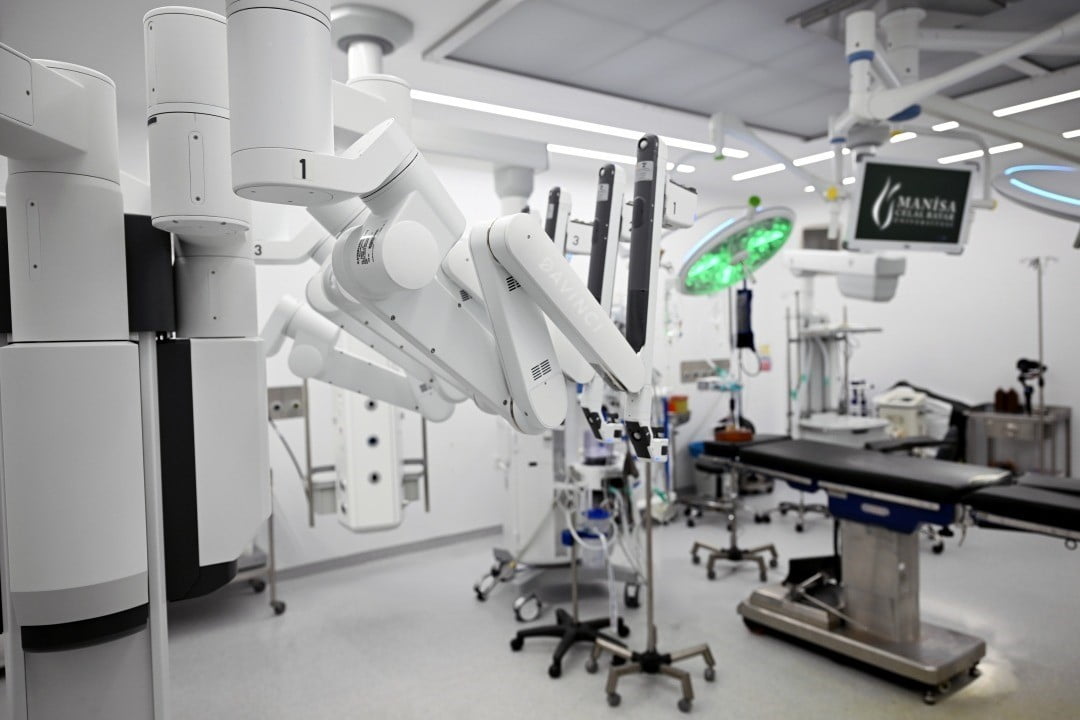 DA VİNCİ X ROBOTİK CERRAHİ SİSTEMİ İLE ÜROLOJİ, GENEL CERRAHİ, KADIN HASTALIKLARI VE DOĞUM İLE...