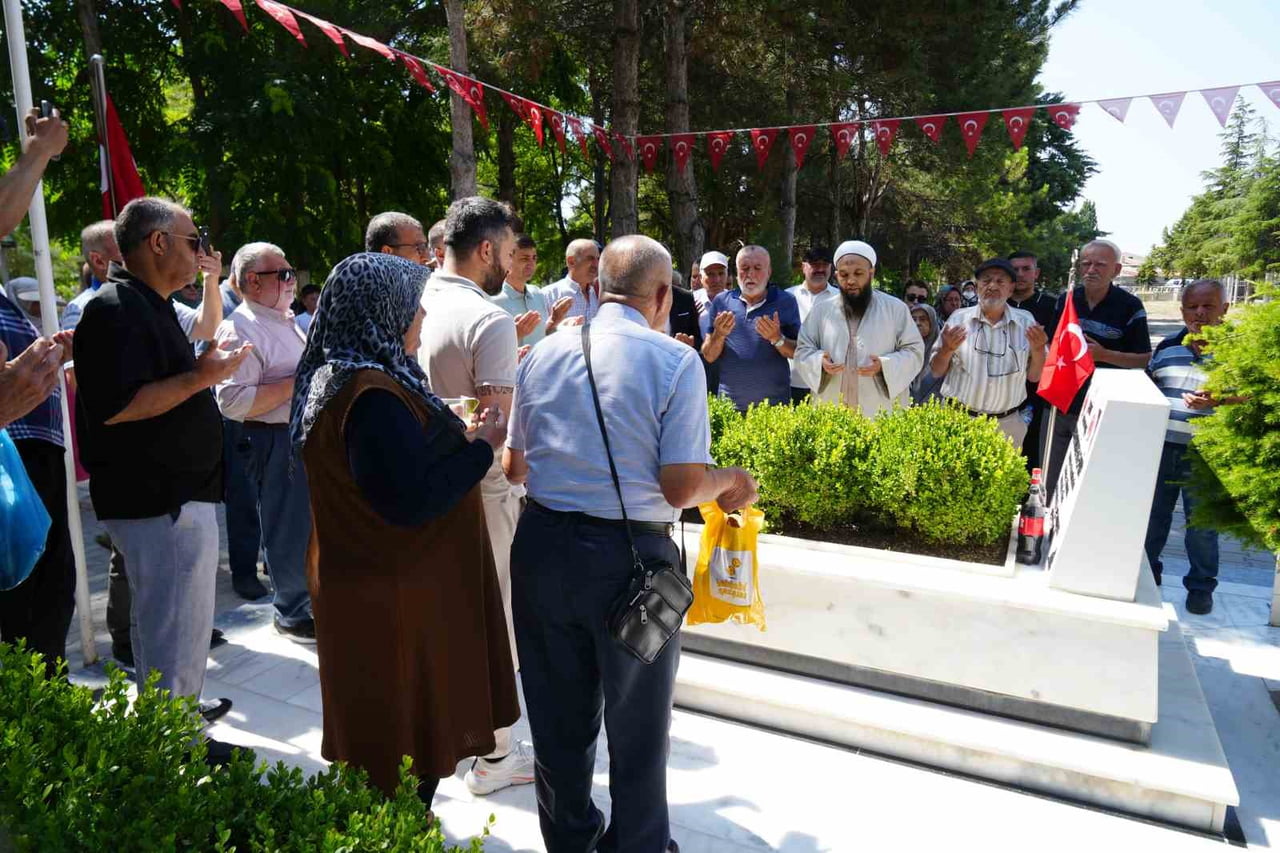 DARBENİN SEYRİNİ DEĞİŞTİREN ŞEHİT ASTSUBAY KIDEMLİ BAŞÇAVUŞ ÖMER HALİSDEMİR'İN NİĞDE'NİN BOR...