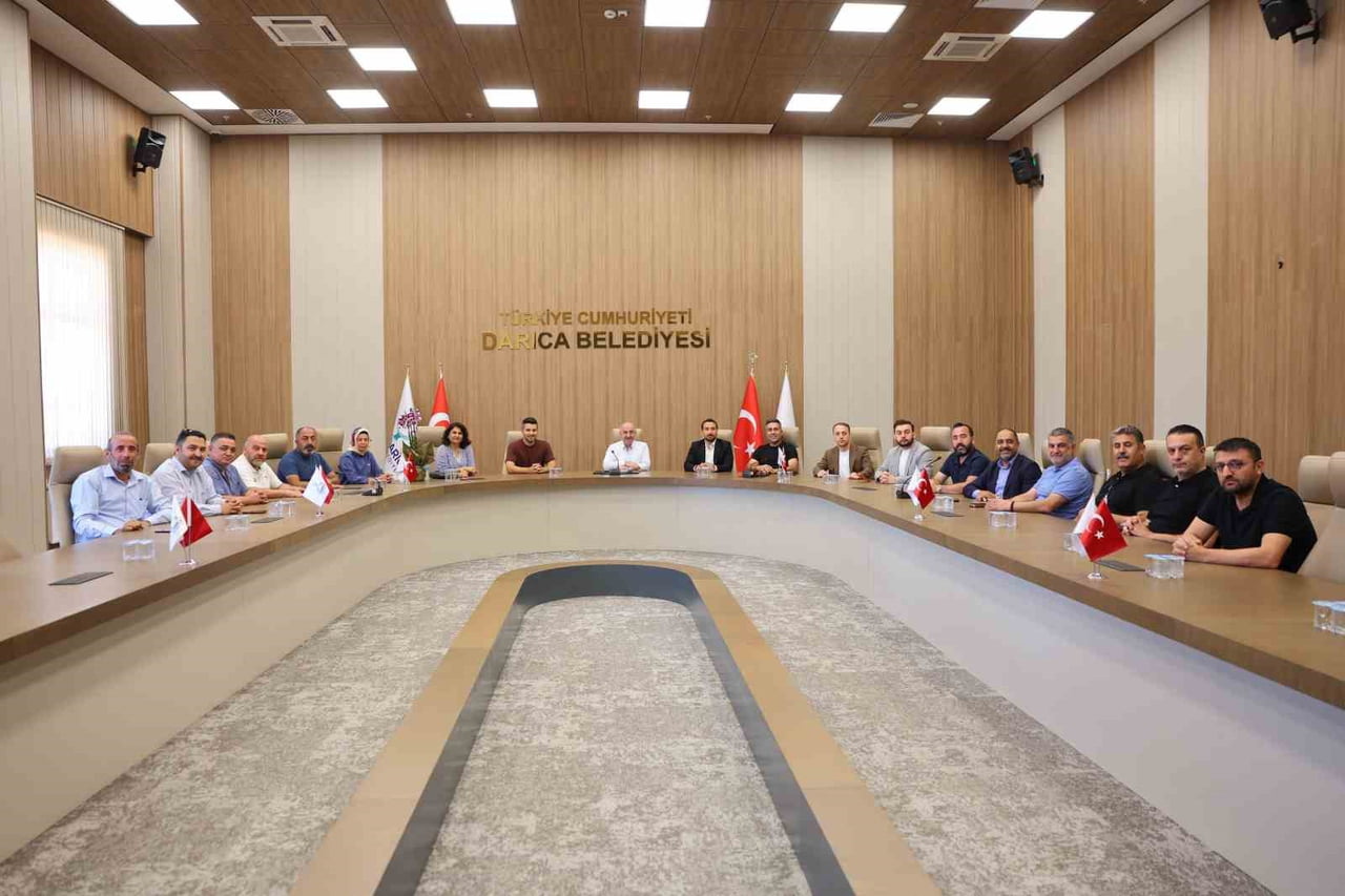 DARICA BELEDİYE BAŞKANI MUZAFFER BIYIK, DARICA ARAMA KURTARMA DERNEĞİ (DARKDER) BAŞKANI ABDÜLHAMİT...