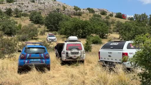 Define arayan şahsın kaybolduğu mağarada arama çalışmaları sürüyor