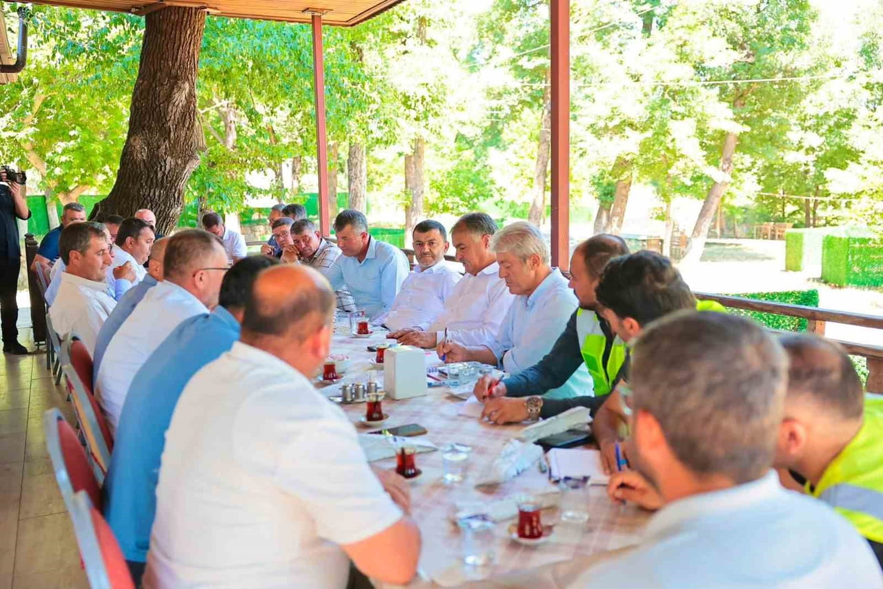 DENİZLİ BÜYÜKŞEHİR BELEDİYE BAŞKANI BÜLENT NURİ ÇAVUŞOĞLU, BEYAĞAÇ BELEDİYE BAŞKANI SEZAYİ PÜTÜN...