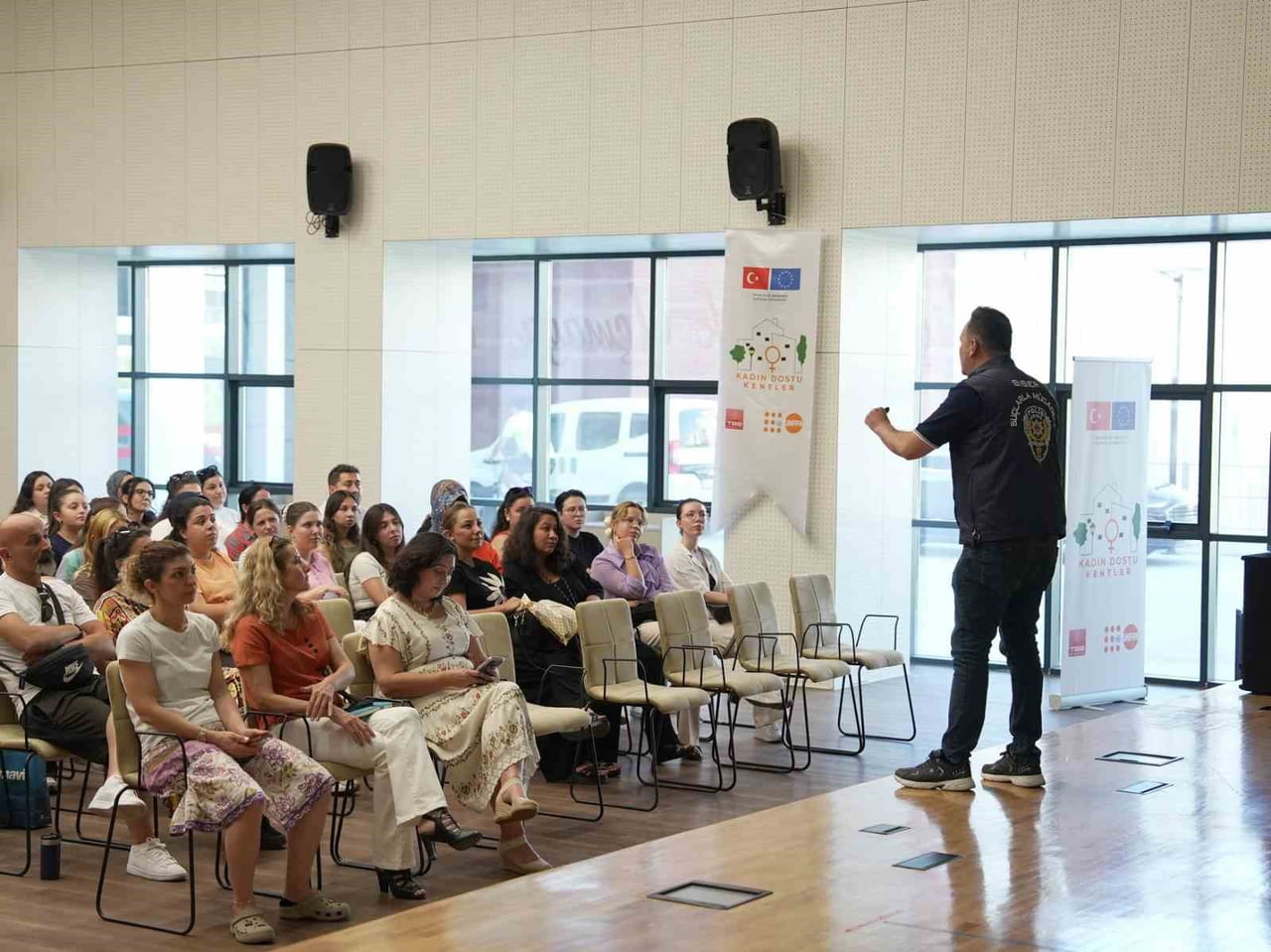 DENİZLİ BÜYÜKŞEHİR BELEDİYESİ KADIN VE AİLE HİZMETLERİ DAİRESİ BAŞKANLIĞI PERSONELİ, İL EMNİYET...