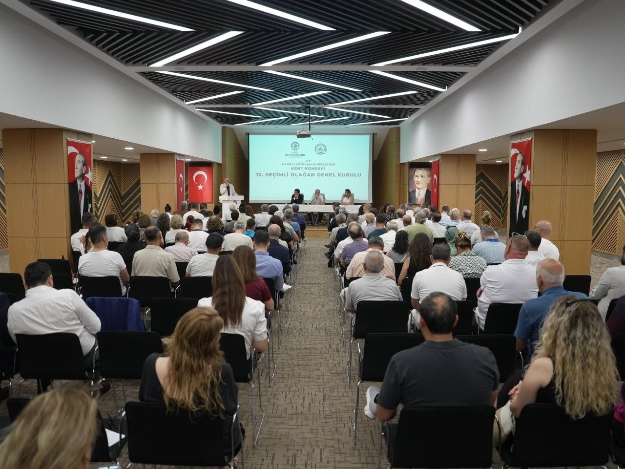 DENİZLİ BÜYÜKŞEHİR BELEDİYESİ KENT KONSEYİ 12. SEÇİMLİ OLAĞAN GENEL KURULU GENİŞ BİR KATILIMLA...
