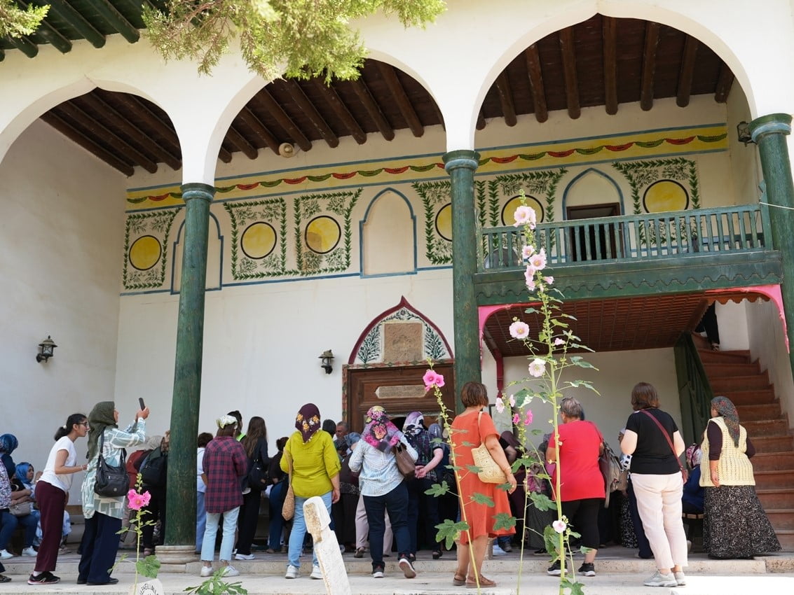 DENİZLİ BÜYÜKŞEHİR BELEDİYESİ KIRSAL MAHALLELERDE YAŞAYAN KADINLAR İÇİN BAŞLATTIĞI PROJE...