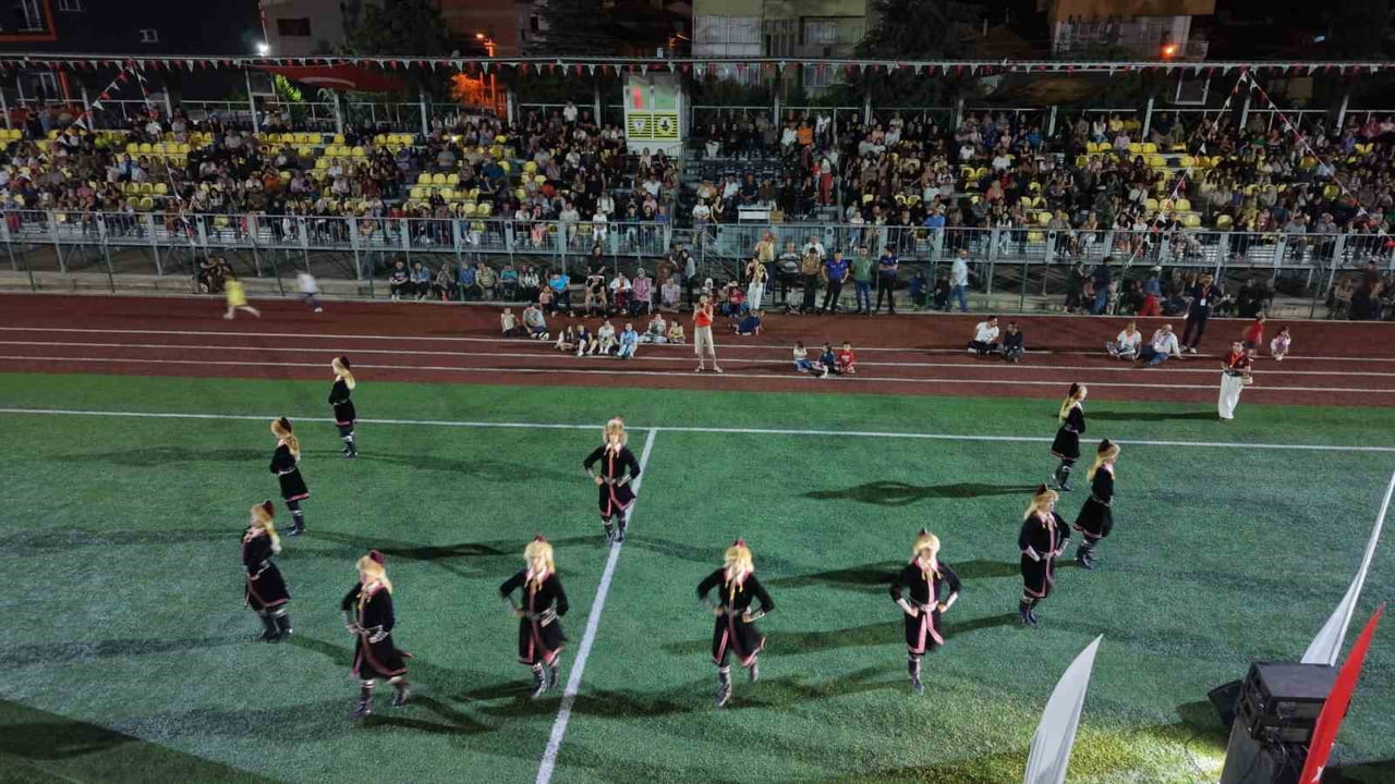 DENİZLİ BÜYÜKŞEHİR BELEDİYESİ TARAFINDAN DÜZENLENEN 20. ULUSLARARASI HALK DANSLARI FESTİVALİ...