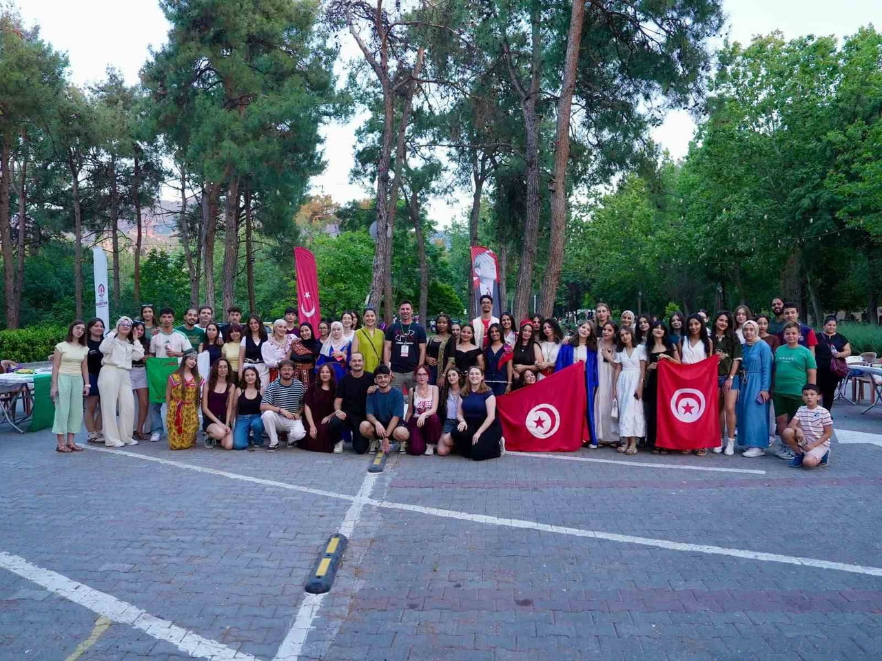 DENİZLİ BÜYÜKŞEHİR BELEDİYESİ VE AIESEC DENİZLİ İŞ BİRLİĞİYLE DÜZENLENEN "İNGİLİZCE KONUŞMA...