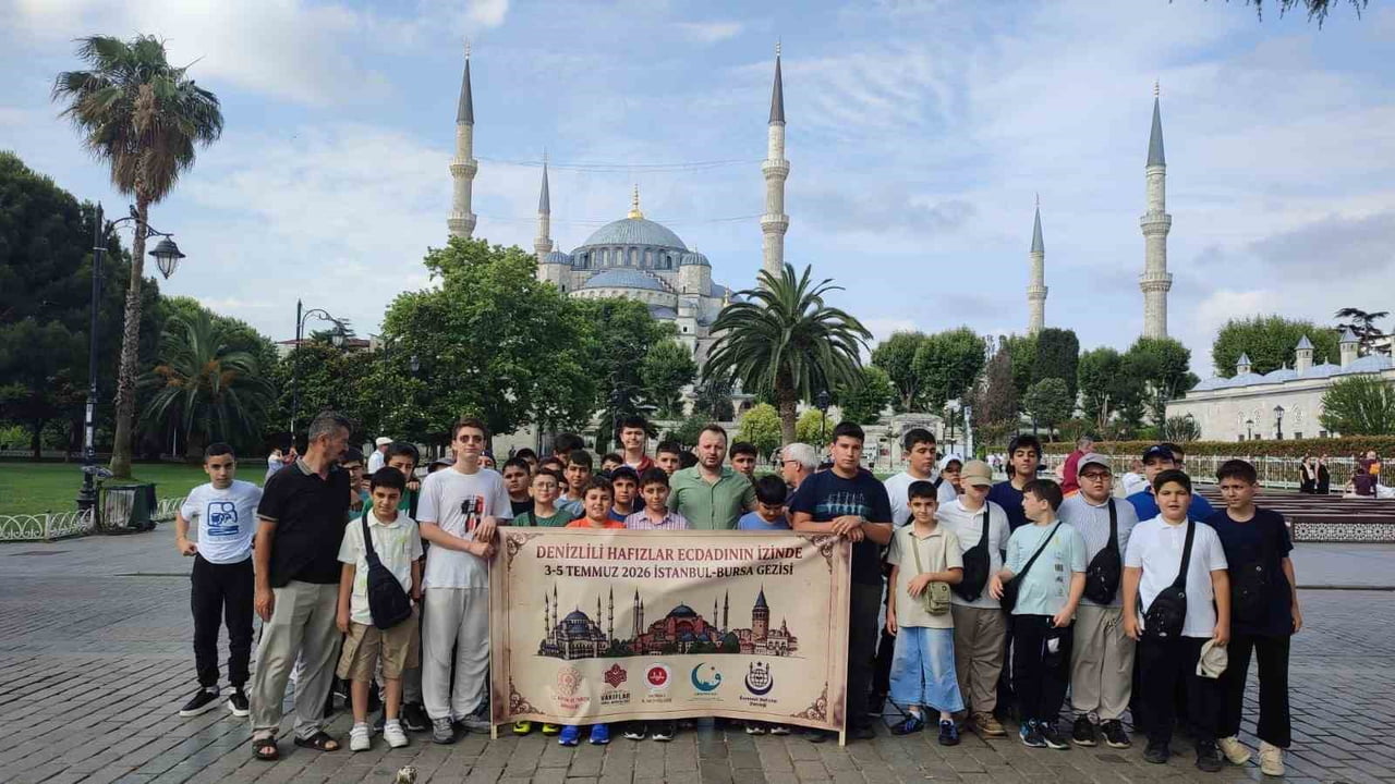 DENİZLİ’DE BAŞKARCI VE DOKUZKAVAKLAR KUR’AN KURSLARI’NDA HAFIZLIK EĞİTİMİNİ BAŞARIYLA TAMAMLAYAN...
