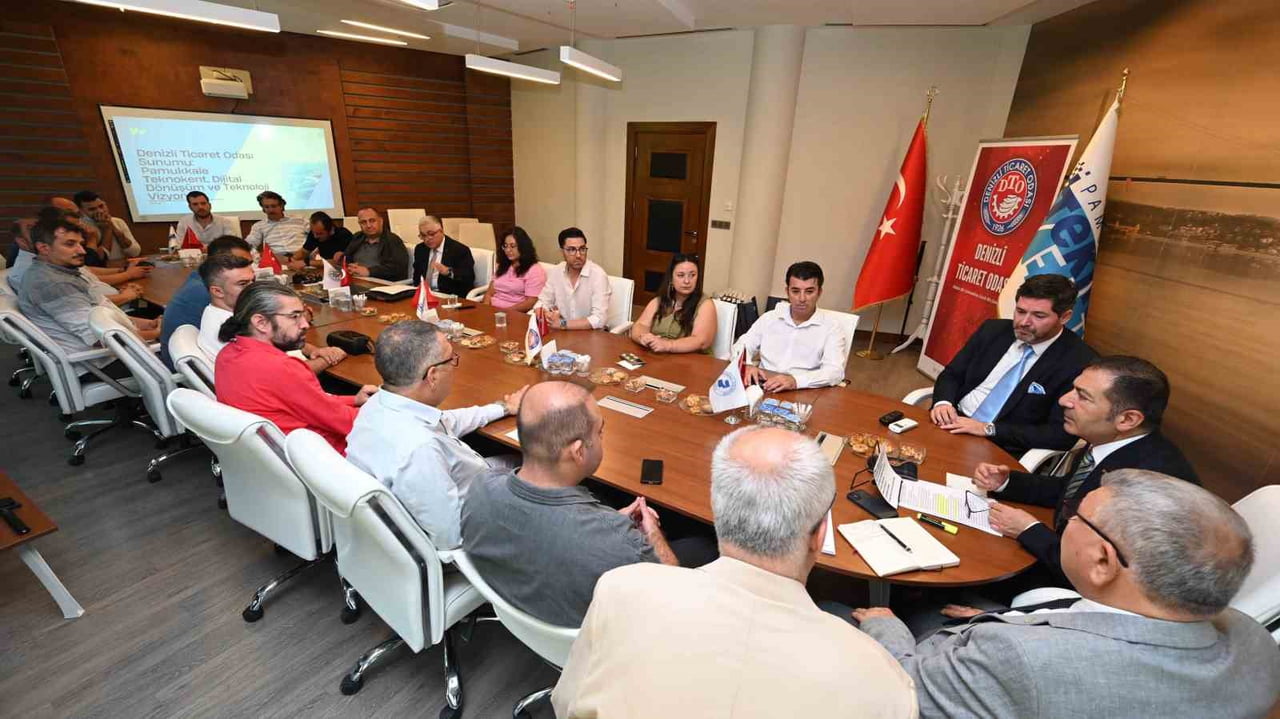 DENİZLİ TİCARET ODASI (DTO) BAŞKANI UĞUR ERDOĞAN, PAMUKKALE TEKNOKENT’TEKİ ÜYELERİNDEN BİLİŞİM VE...