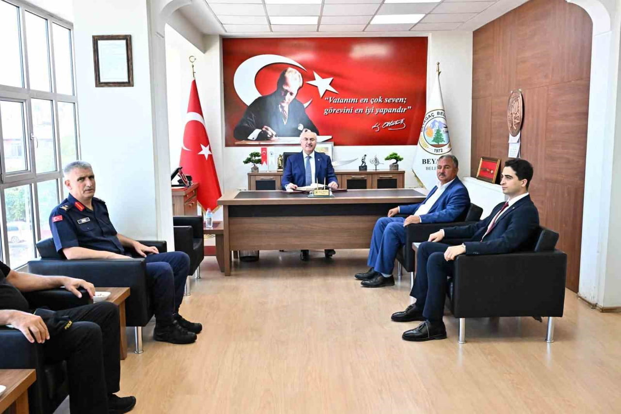 DENİZLİ VALİSİ YAVUZ SELİM KÖŞGER, BEYAĞAÇ ZİYARET KAPSAMINDA İLÇEDE YÜRÜTÜLEN ÇALIŞMALARI SAHADA...