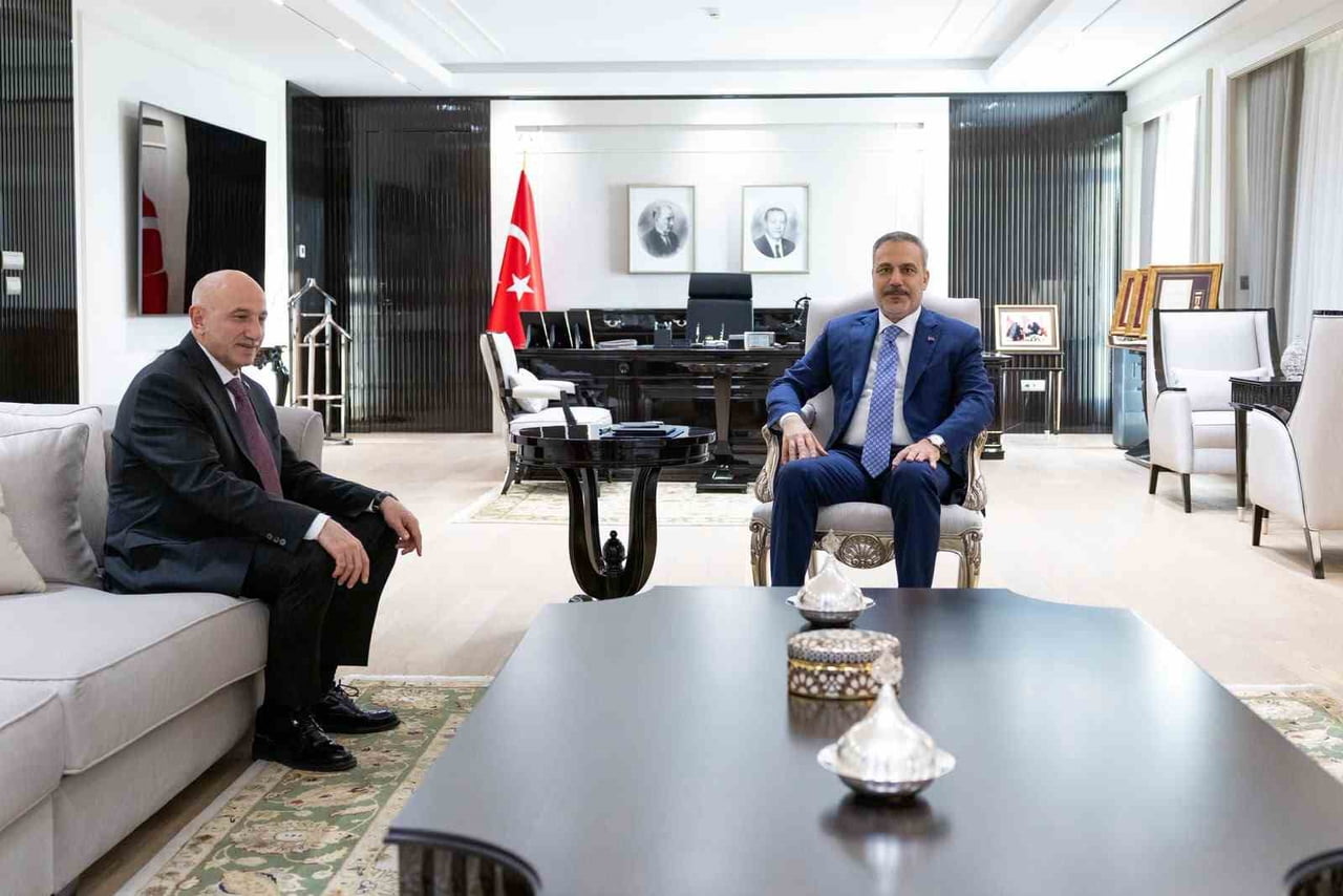 DIŞİŞLERİ BAKANI HAKAN FİDAN, ANKARA İL EMNİYET MÜDÜRÜ MAKSUT YÜKSEL'İ KABUL ETTİ.