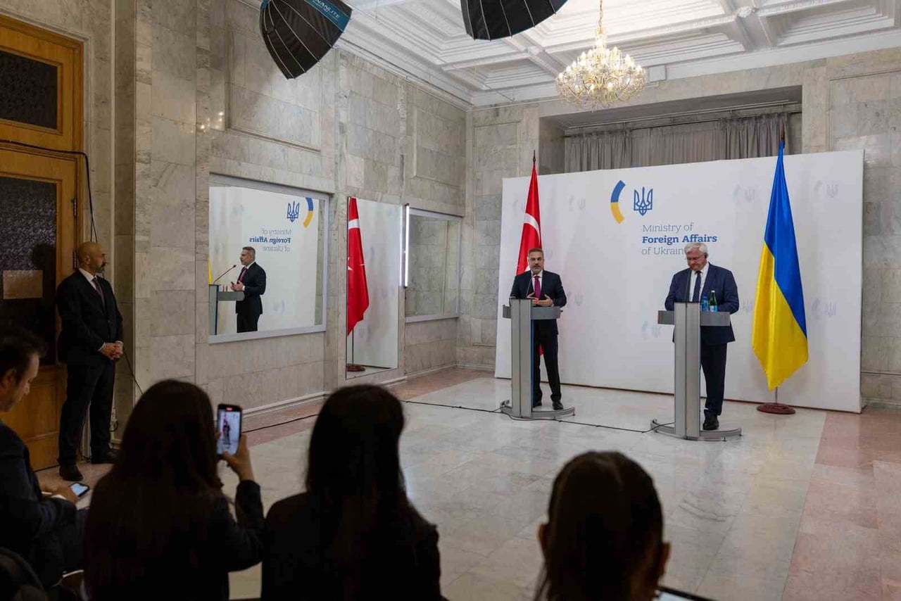 DIŞİŞLERİ BAKANI HAKAN FİDAN, UKRAYNA DIŞİŞLERİ BAKANI ANDRİY SİBİHA İLE ORTAK BASIN TOPLANTISI...