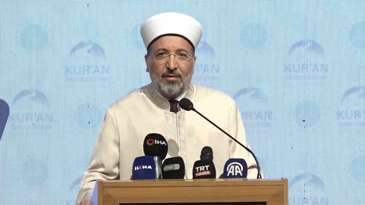 DİYANET İŞLERİ BAŞKANI PROF. DR. SAFİ ARPAGUŞ, 2026 YILI YAZ KUR'AN KURSLARI AÇILIŞI BURSA'DA...