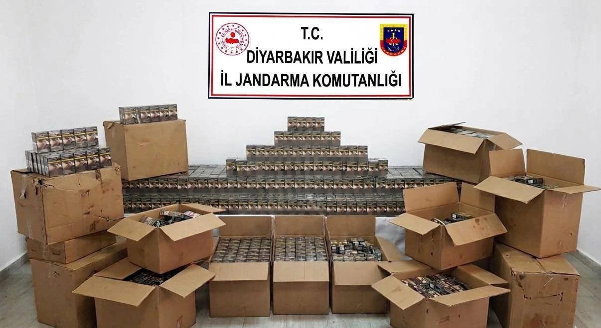 DİYARBAKIR'DA JANDARMA EKİPLERİNCE ÇOK SAYIDA GÜMRÜK KAÇAĞI ÜRÜN ELE GEÇİRİLDİ.