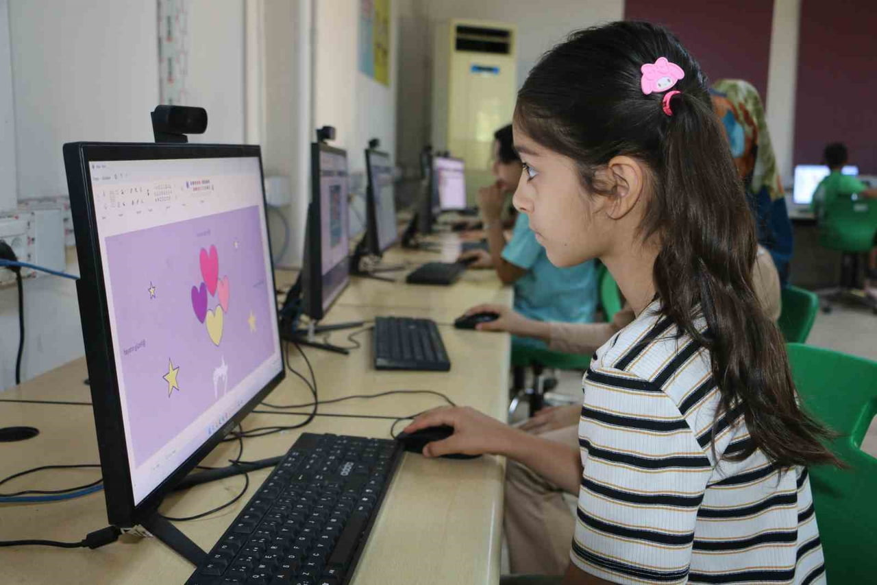 DİYARBAKIR'DA MEB DYK İLE YAZ OKULU KAPSAMINDA 32 OKULDA 3 BİNDEN FAZLA ÖĞRENCİ, 300'DEN FAZLA...