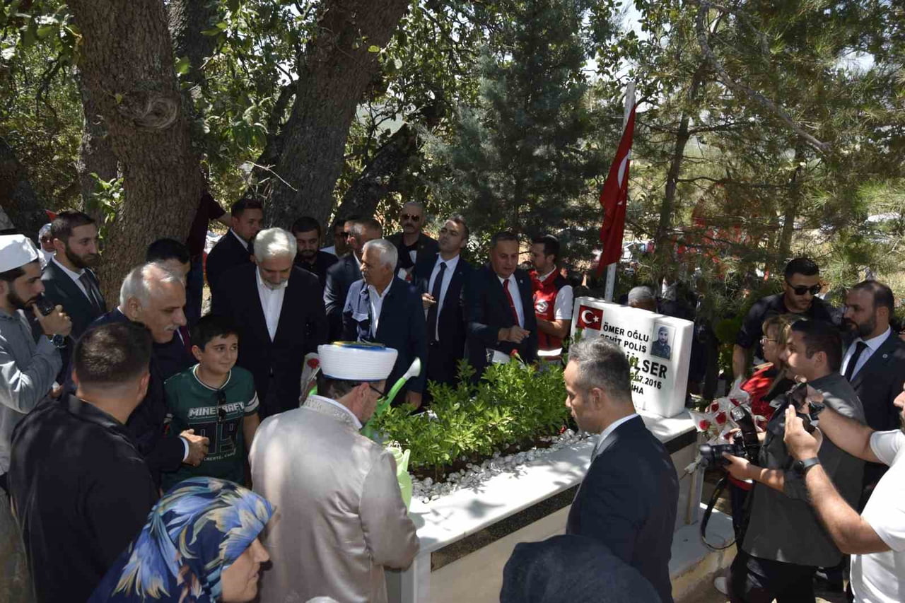DİYARBAKIR'IN DİCLE İLÇESİNDE 15 TEMMUZ ŞEHİTLERİ ANMA, DEMOKRASİ VE MİLLİ BİRLİK GÜNÜ'NDE...