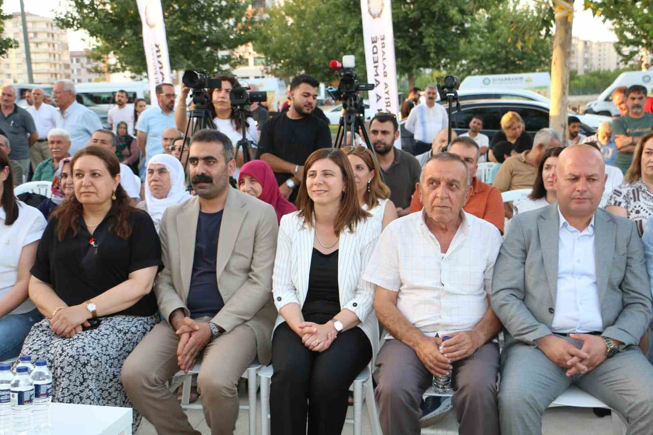 DİYARBAKIR BÜYÜKŞEHİR BELEDİYESİ TARAFINDAN 100 BİN KAPASİTELİ HALK EKMEK FABRİKASI...