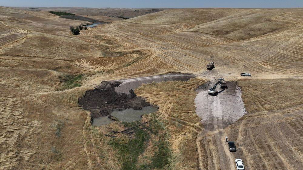 DİYARBAKIR BÜYÜKŞEHİR BELEDİYESİ, TARIM VE HAYVANCILIĞI DESTEKLEMEK, YAZ AYLARINDA ETKİSİNİ...