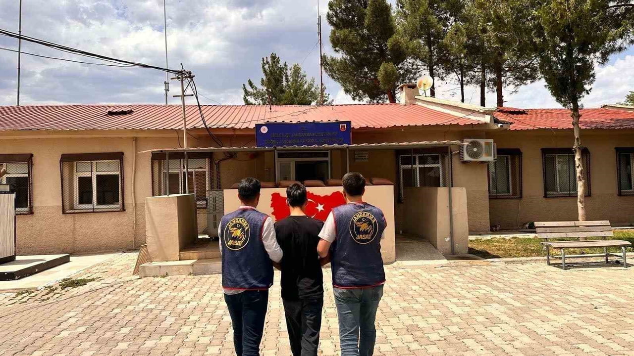 DİYARBAKIR’DA JANDARMA EKİPLERİNCE DÜZENLENEN OPERASYONLARDA HAKLARINDA KESİNLEŞMİŞ HAPİS CEZASI...