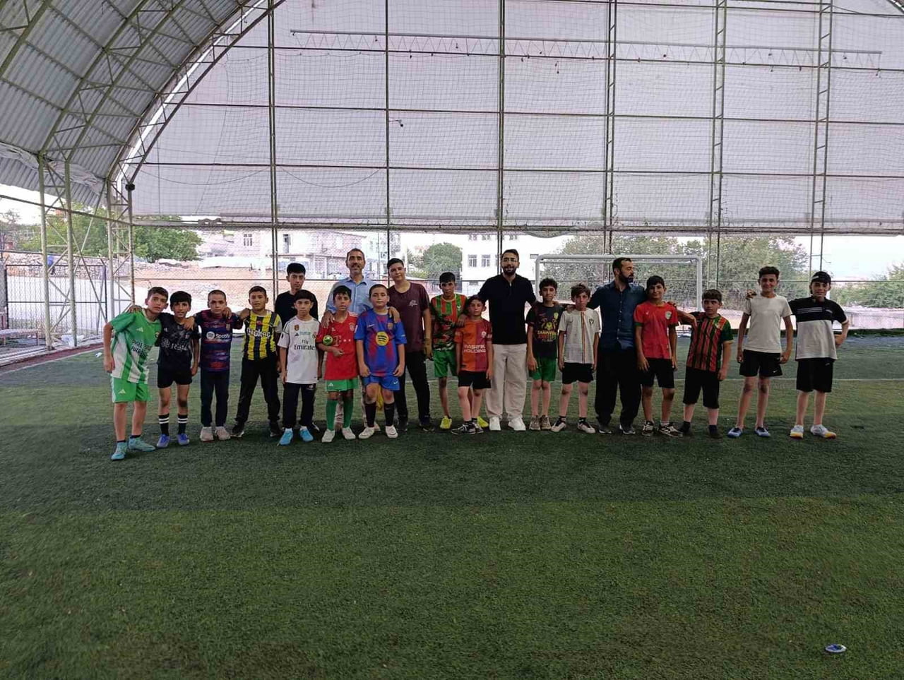 DİYARBAKIR’IN DİCLE İLÇESİNDE DEVAM EDEN YAZ DÖNEMİ KUR’AN KURSLARI ARASINDA FUTBOL TURNUVASI...