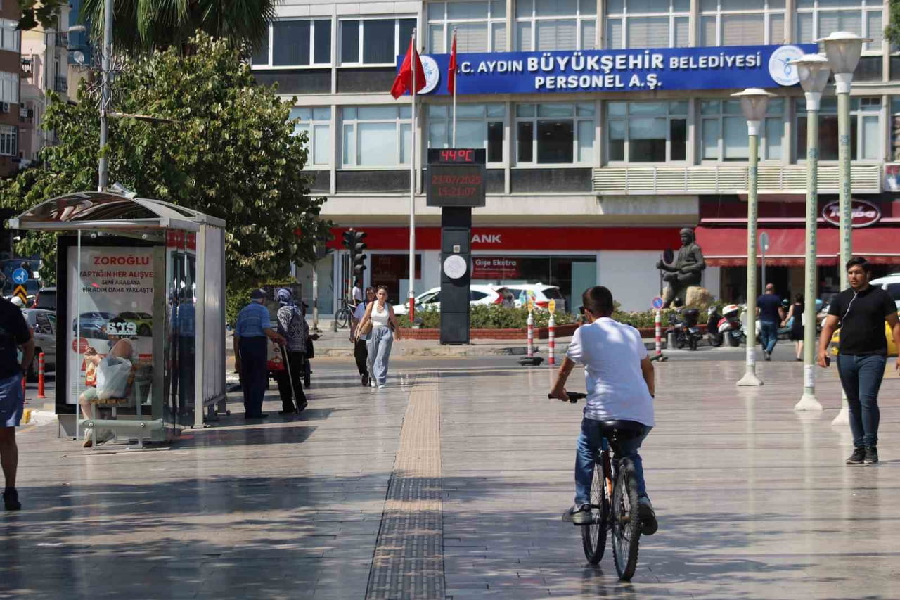 DOĞAL GÜZELLİKLERİ VE ÖREN YERLERİ İLE BİRÇOK VATANDAŞIN ROTASINA GİREN AYDIN’A 2025 YILINDA BAŞKA...