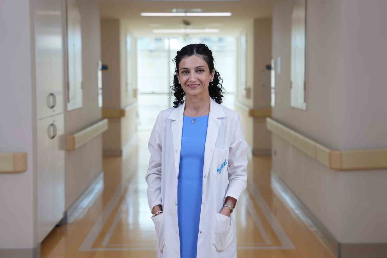 DOKTOR ELİF ÖZTÜRK