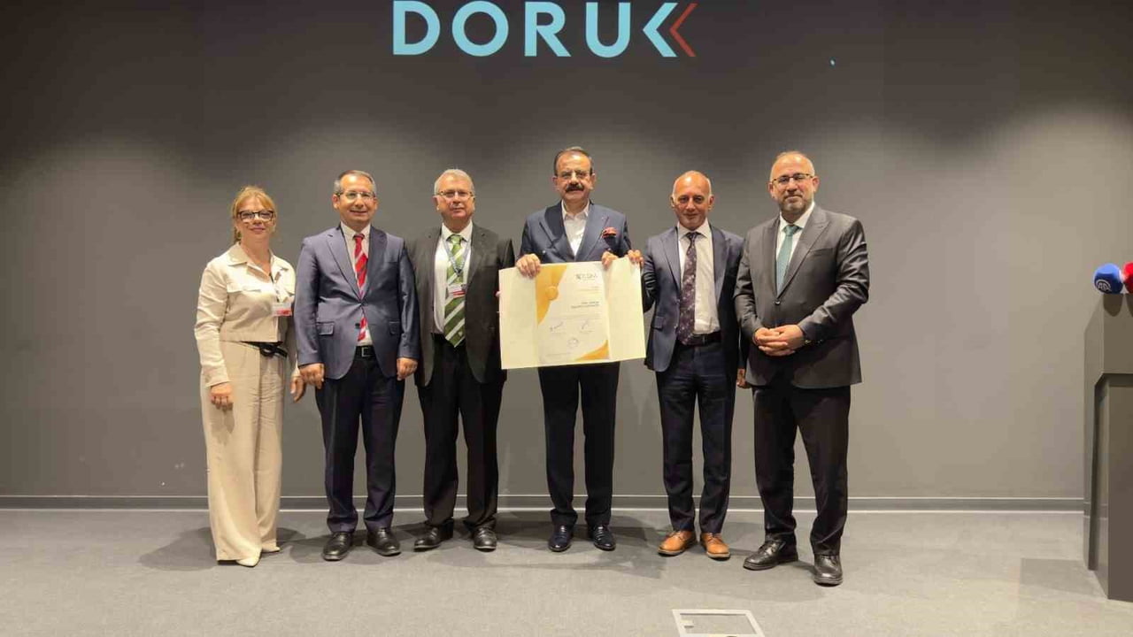 DORUK NİLÜFER HASTANESİ "TÜSKA SAĞLIKTA AKREDİTASYON BELGESİ" ALDI