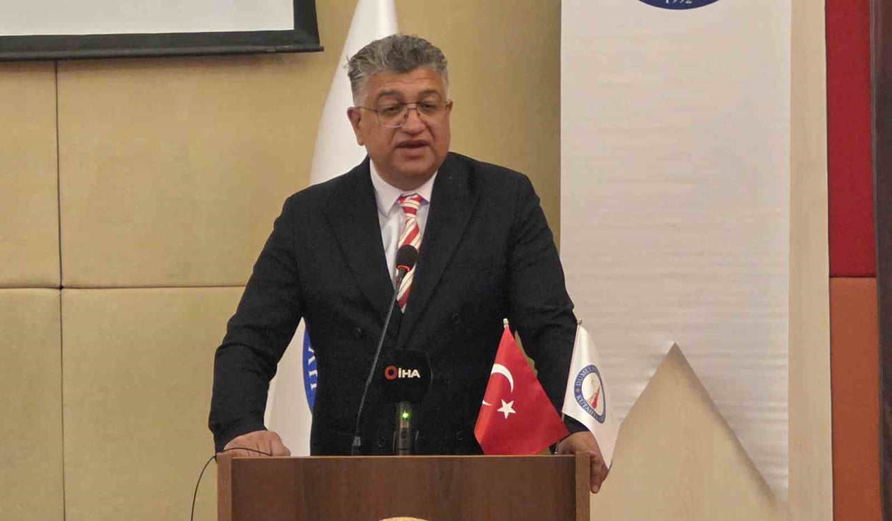DPÜ REKTÖRÜ SÜLEYMAN KIZILTOPRAK: "15 TEMMUZ, MİLLETİN DEVLETİYLE OMUZ OMUZA YAZDIĞI KAHRAMANLIK...