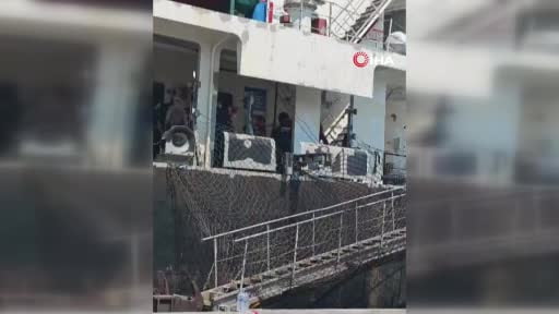 Dron saldırısına uğrayan gemide hayatını kaybeden personelin cenazesi Adli Tıp Kurumu'na...