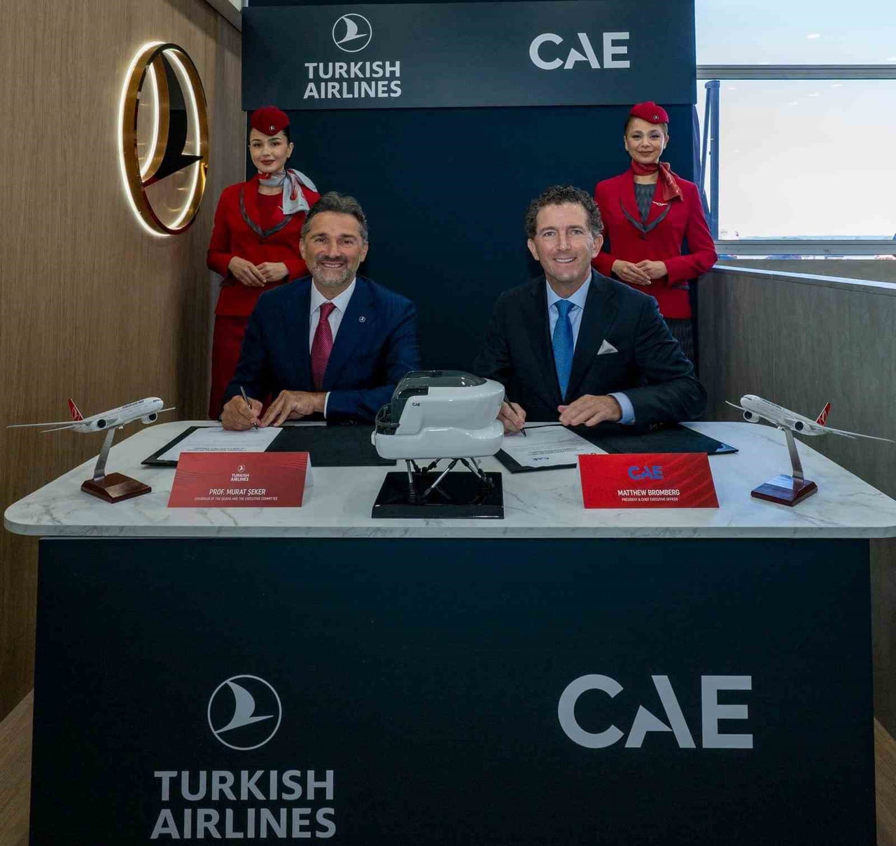 DÜNYADA EN FAZLA ÜLKEYE UÇAN HAVA YOLU OLAN TÜRK HAVA YOLLARI, CANADİAN AVİATİON ELECTRONİCS (CAE)...